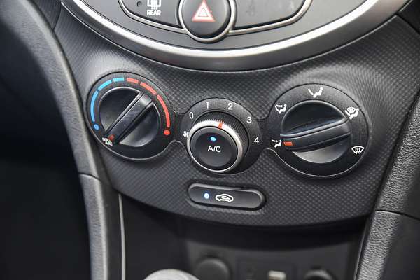 2015 Hyundai Accent Active RB3