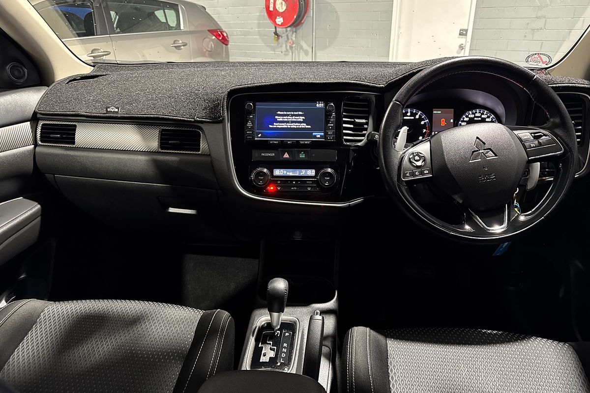 2016 Mitsubishi Outlander XLS ZK
