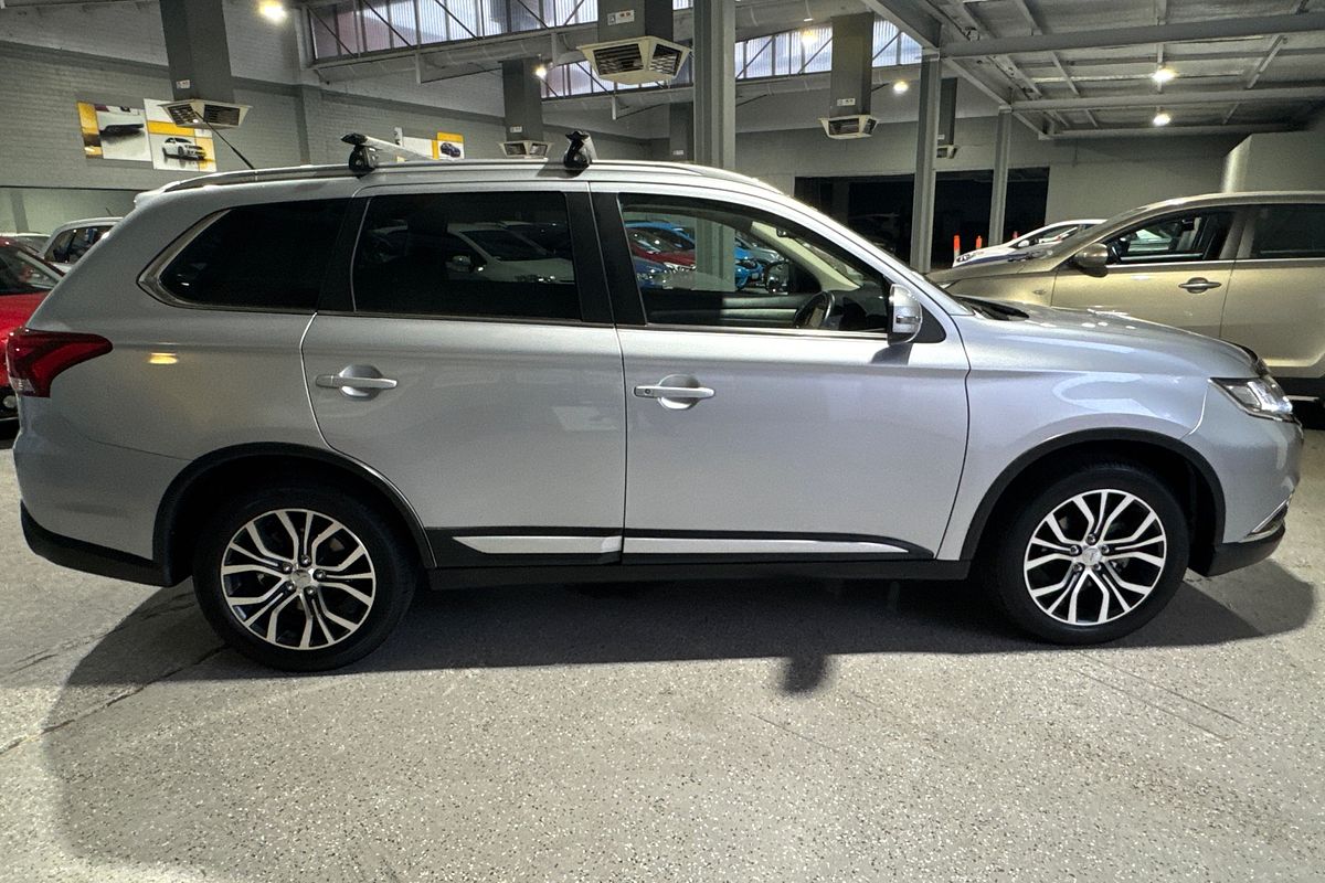 2016 Mitsubishi Outlander XLS ZK