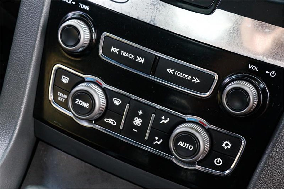 2011 Holden Commodore SV6 VE II
