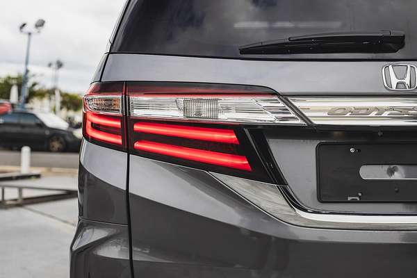 2017 Honda Odyssey VTi-L 5th Gen