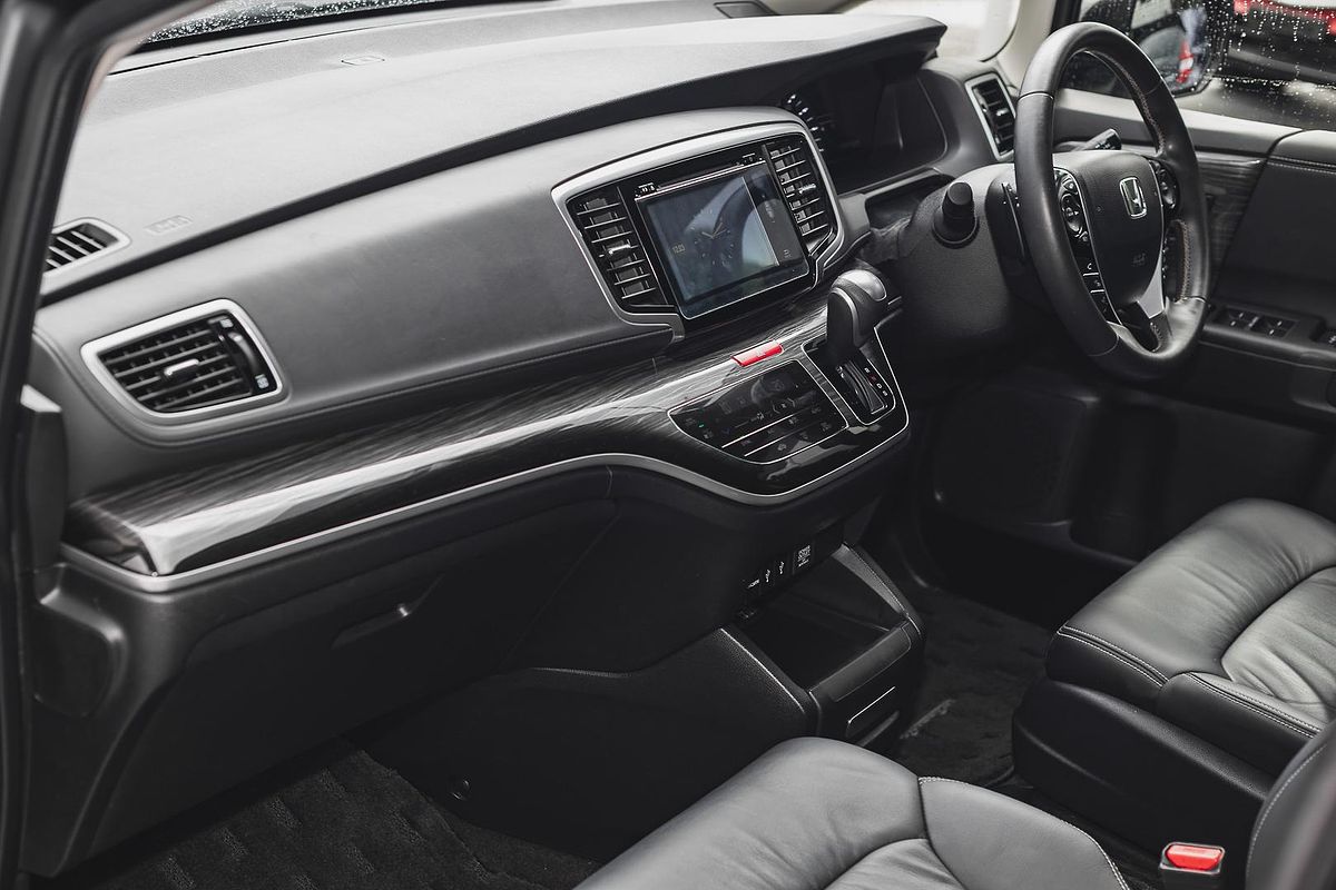 2017 Honda Odyssey VTi-L 5th Gen
