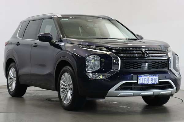 2024 Mitsubishi Outlander LS ZM