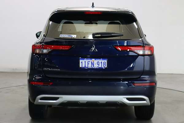 2024 Mitsubishi Outlander LS ZM