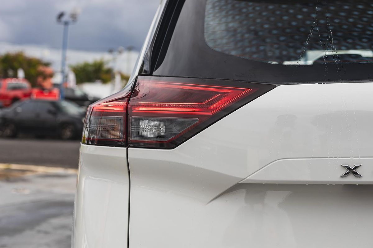 2024 Nissan X-TRAIL ST T33