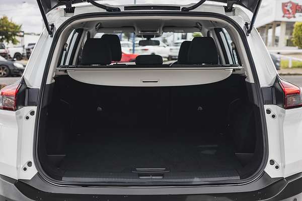 2024 Nissan X-TRAIL ST T33
