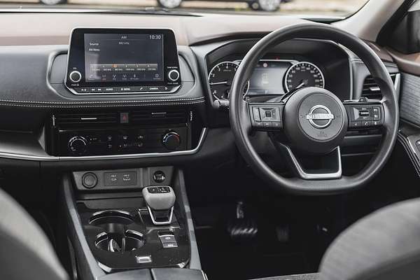2024 Nissan X-TRAIL ST T33