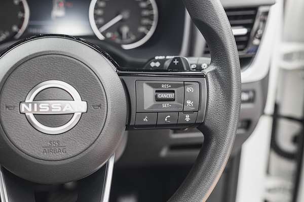 2024 Nissan X-TRAIL ST T33