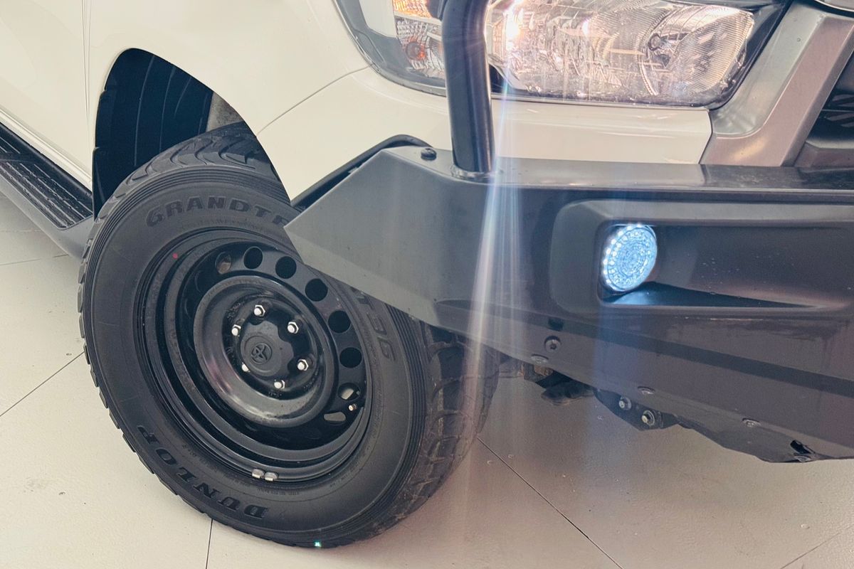 2021 Toyota Hilux SR GUN126R 4X4