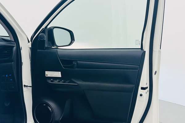 2021 Toyota Hilux SR GUN126R 4X4