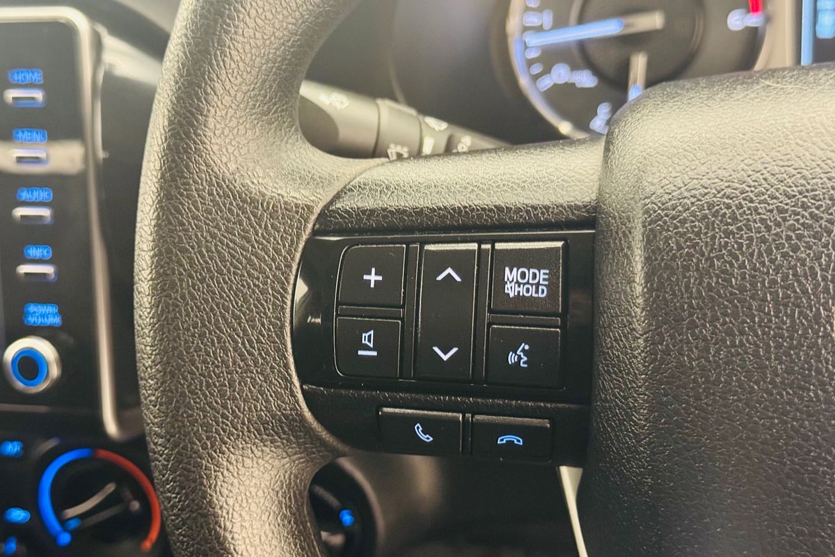 2021 Toyota Hilux SR GUN126R 4X4