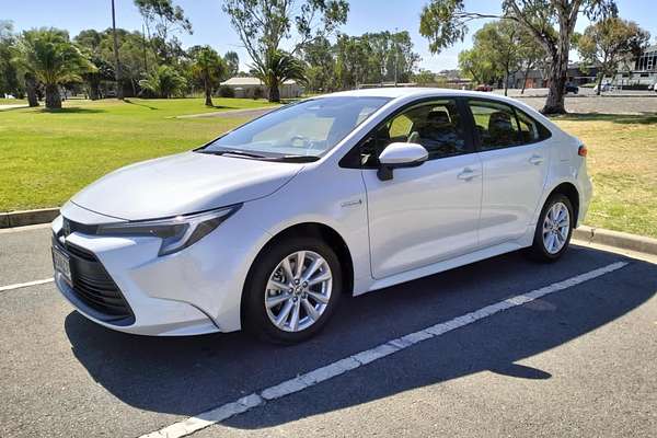 2023 Toyota Corolla Ascent Sport Hybrid ZWE219R