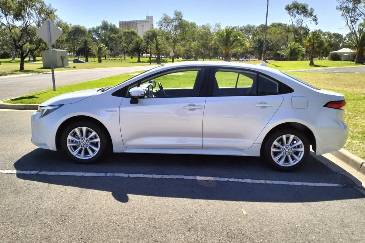 2023 Toyota Corolla Ascent Sport Hybrid ZWE219R