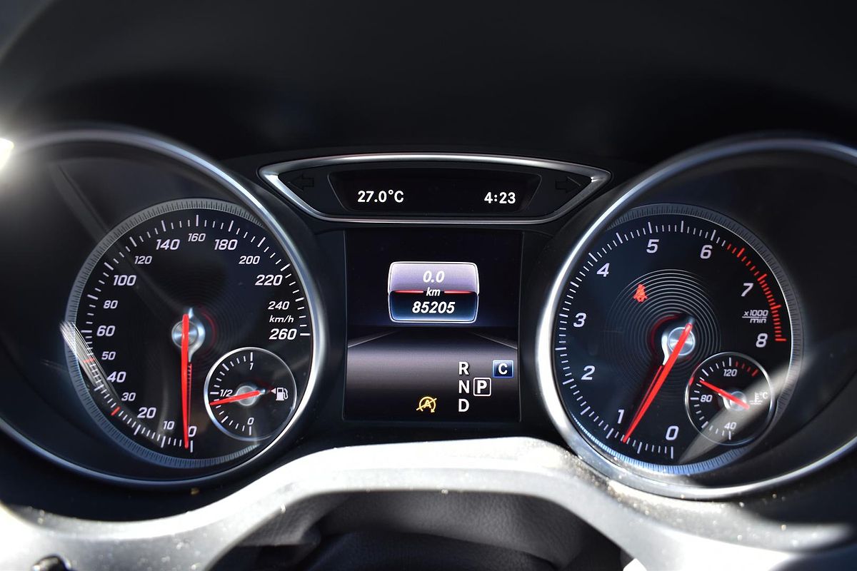 2019 Mercedes-Benz GLA-Class GLA180 Urban Edition X156