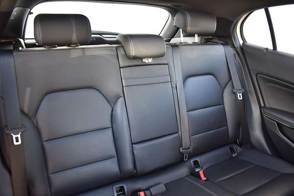2019 Mercedes-Benz GLA-Class GLA180 Urban Edition X156