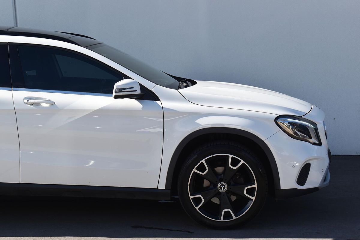 2019 Mercedes-Benz GLA-Class GLA180 Urban Edition X156
