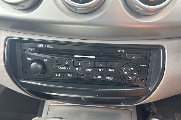 2013 Mitsubishi Triton GL-R MN 4X4