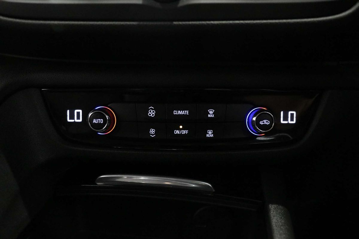 2020 Holden Commodore LT ZB
