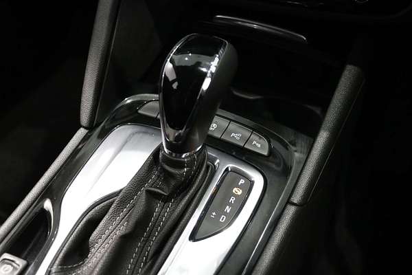 2020 Holden Commodore LT ZB
