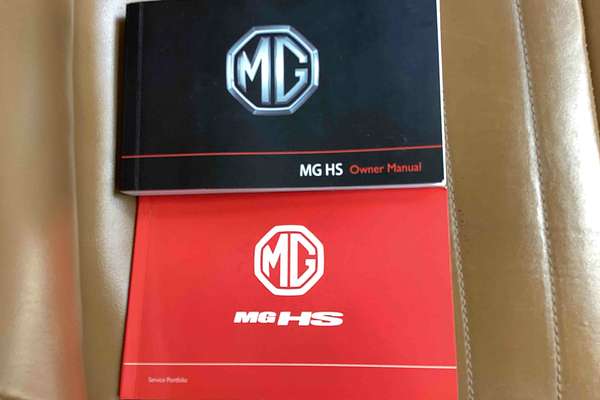 2021 MG HS Essence Anfield Edition SAS23