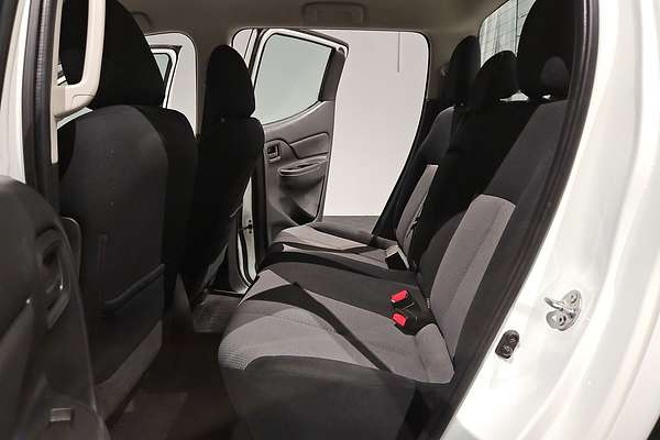2021 Mitsubishi Triton GLX MR 4X4