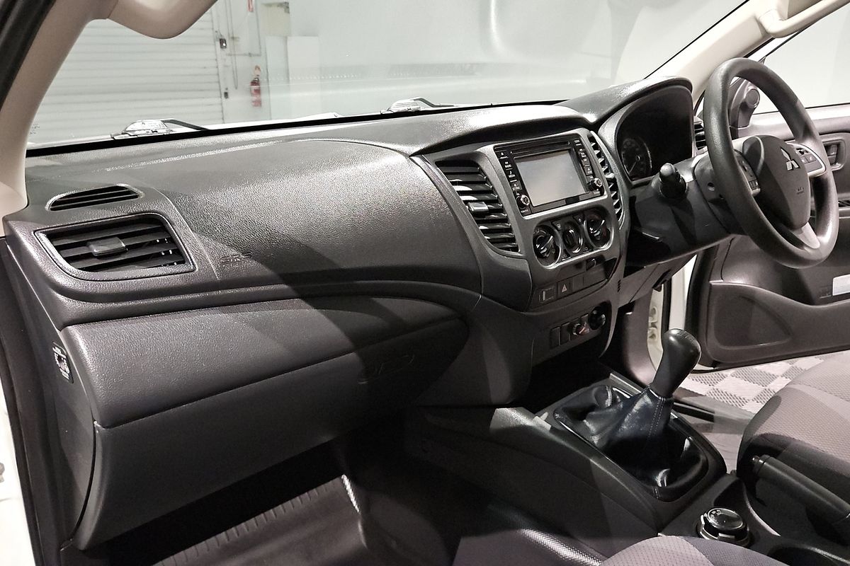 2021 Mitsubishi Triton GLX MR 4X4