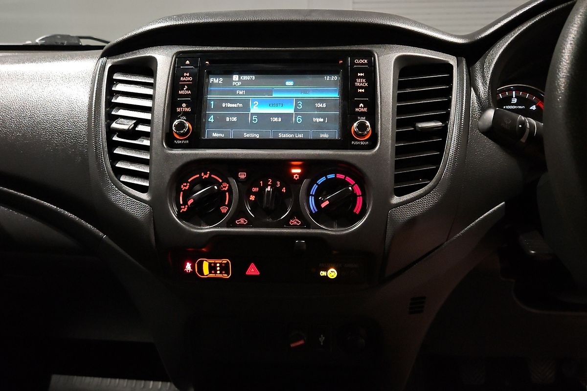 2021 Mitsubishi Triton GLX MR 4X4