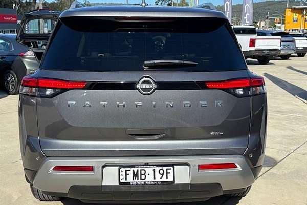 2023 Nissan Pathfinder Ti-L R53