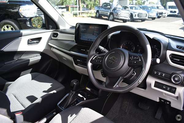 2024 Suzuki Swift Hybrid GLX UZ