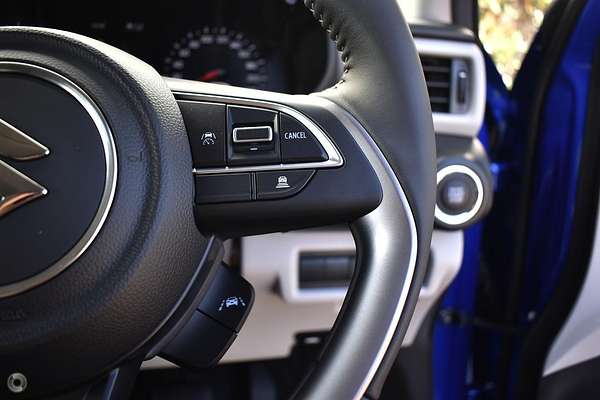 2024 Suzuki Swift Hybrid GLX UZ