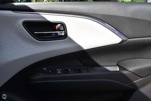 2024 Suzuki Swift Hybrid GLX UZ