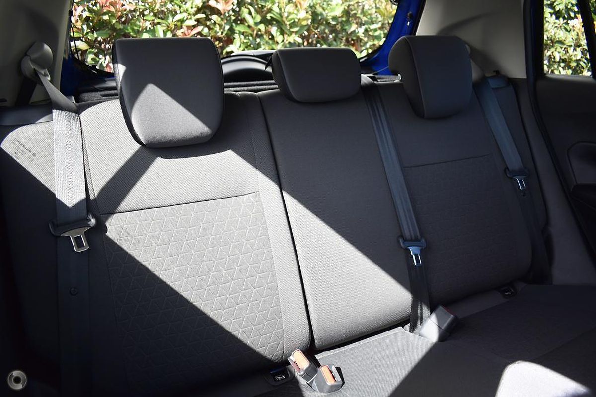 2024 Suzuki Swift Hybrid GLX UZ