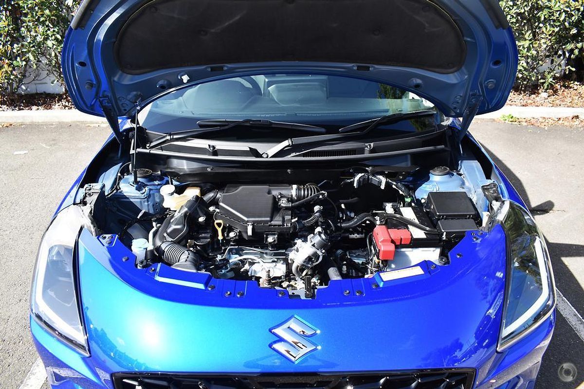 2024 Suzuki Swift Hybrid GLX UZ
