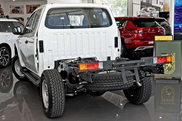2024 Mitsubishi Triton GLX MR 4X4