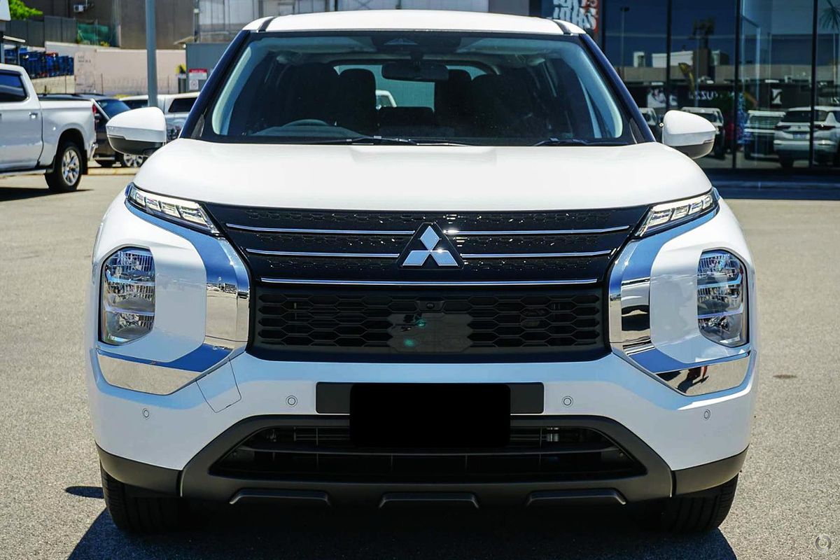 2024 Mitsubishi Outlander ES ZM 2WD
