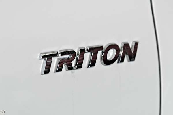 2024 Mitsubishi Triton GLX MR 4X4