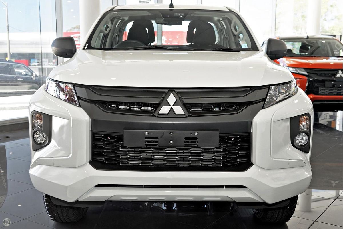 2024 Mitsubishi Triton GLX MR 4X4