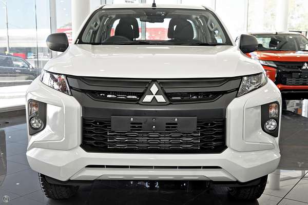 2024 Mitsubishi Triton GLX MR 4X4