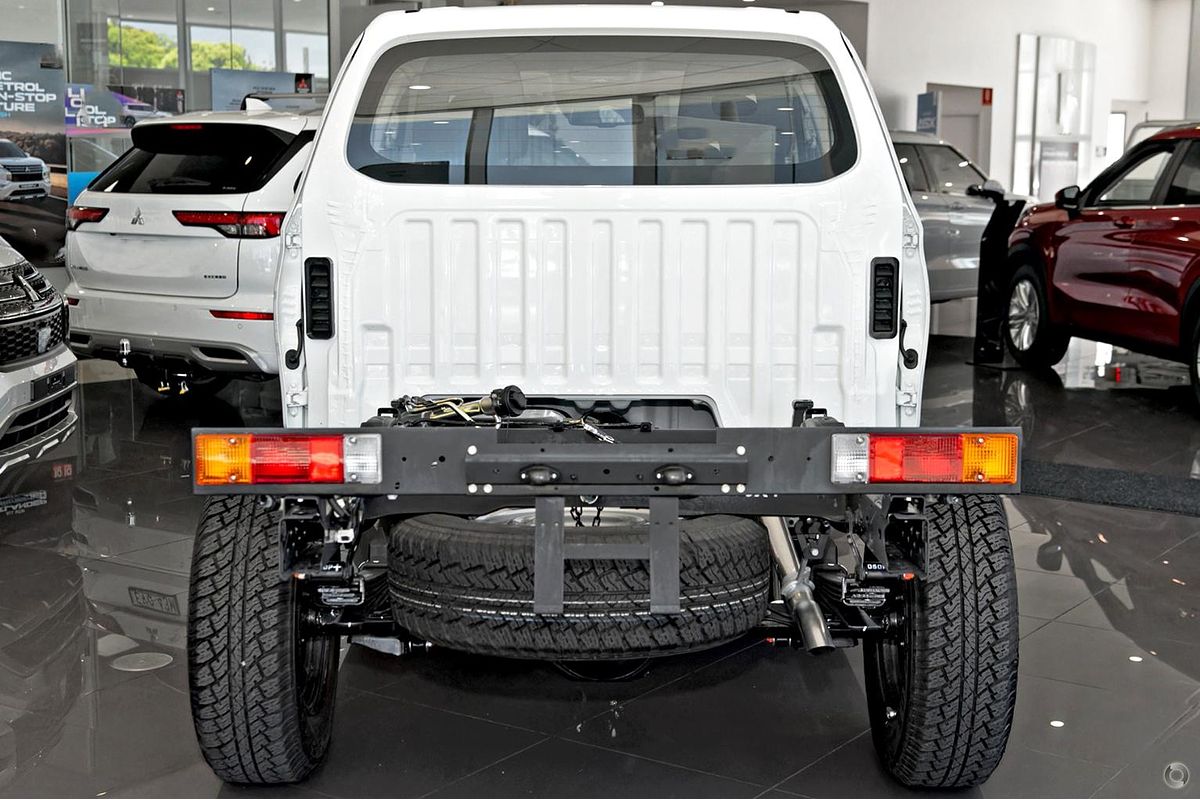 2024 Mitsubishi Triton GLX MR 4X4