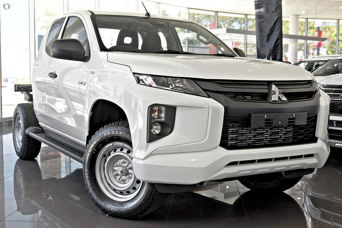 2024 Mitsubishi Triton GLX MR 4X4