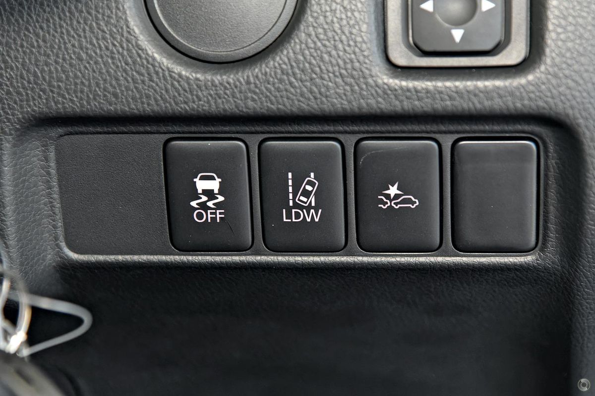 2024 Mitsubishi Triton GLX MR 4X4