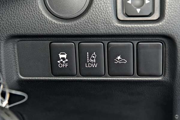 2024 Mitsubishi Triton GLX MR 4X4