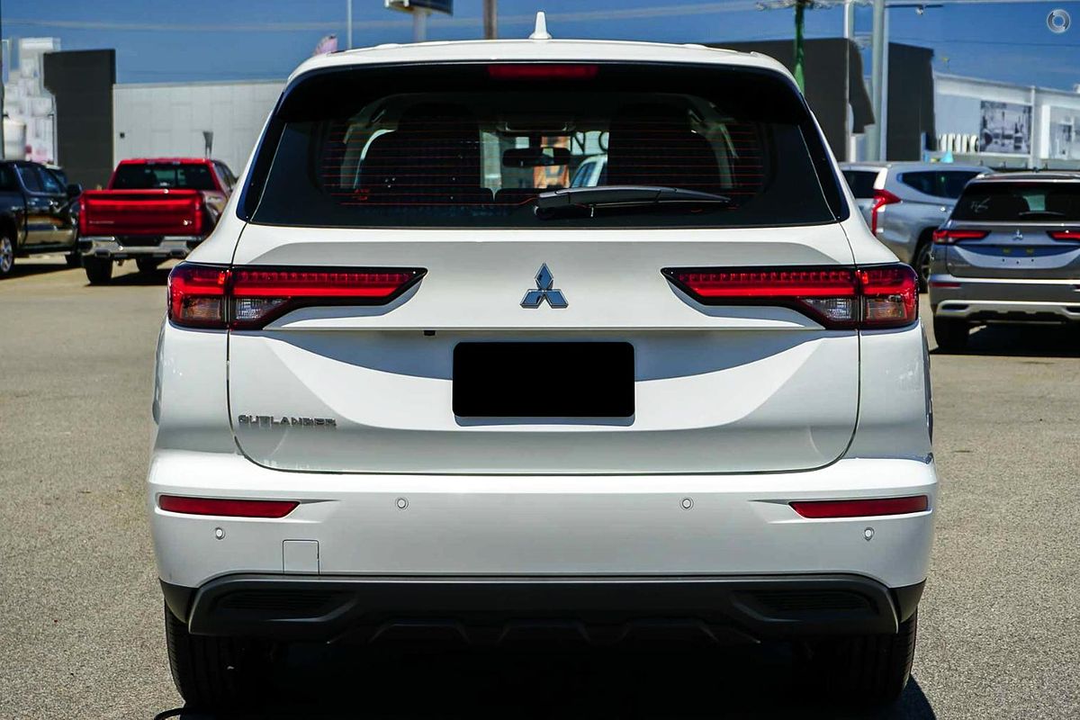 2024 Mitsubishi Outlander ES ZM 2WD