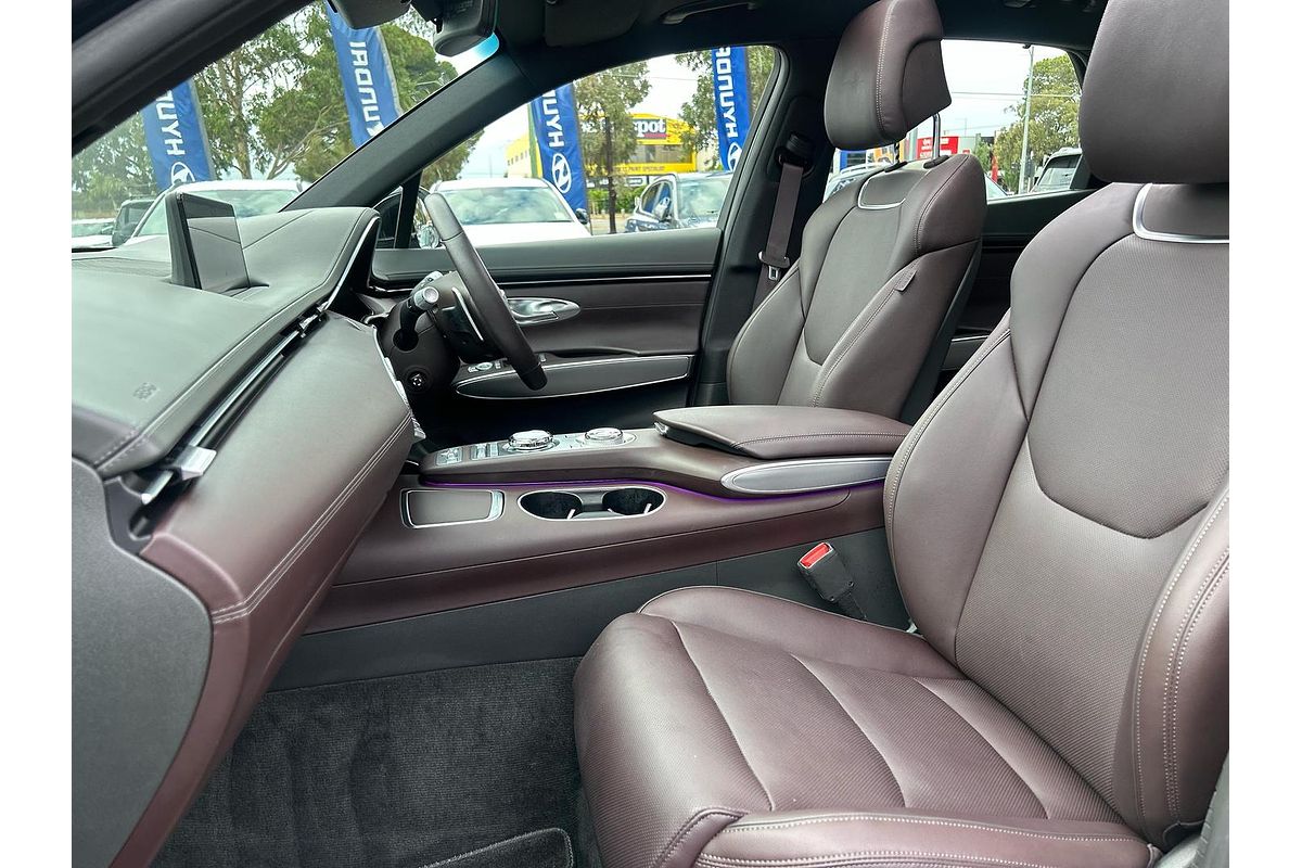 2024 Genesis GV70 2.5T AWD JK.V2