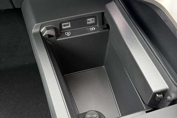 2025 Peugeot 3008 Allure Hybrid P64