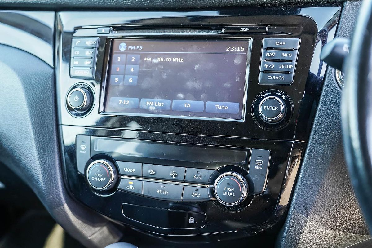 2017 Nissan QASHQAI Ti J11