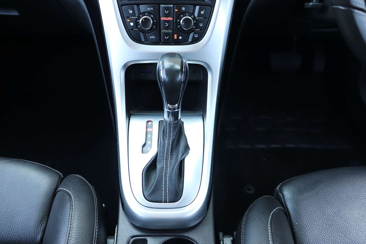 2012 Opel Astra Select AS