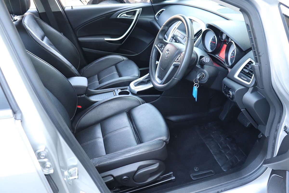 2012 Opel Astra Select AS