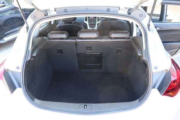 2012 Opel Astra Select AS