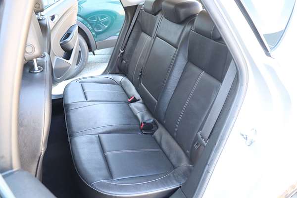 2012 Opel Astra Select AS